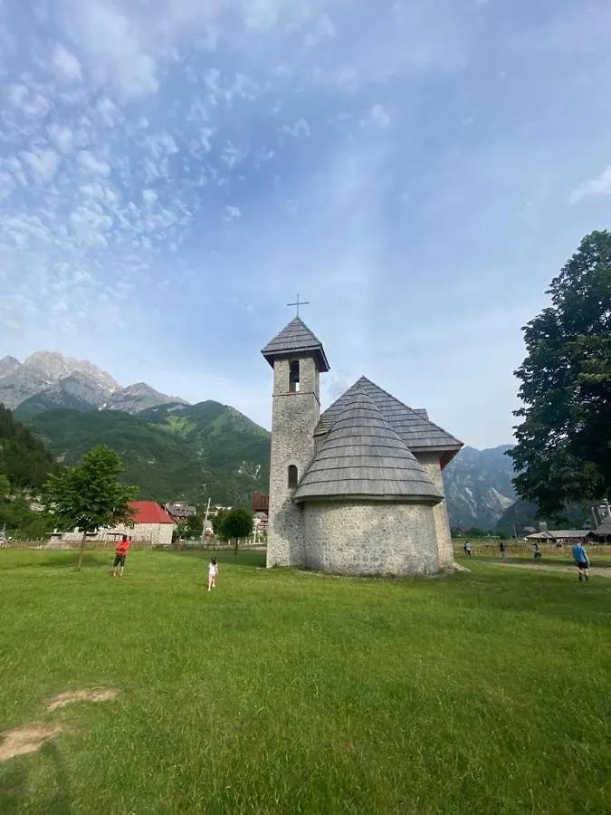 Konukevi Guesthouse Kroni I Micanit Theth