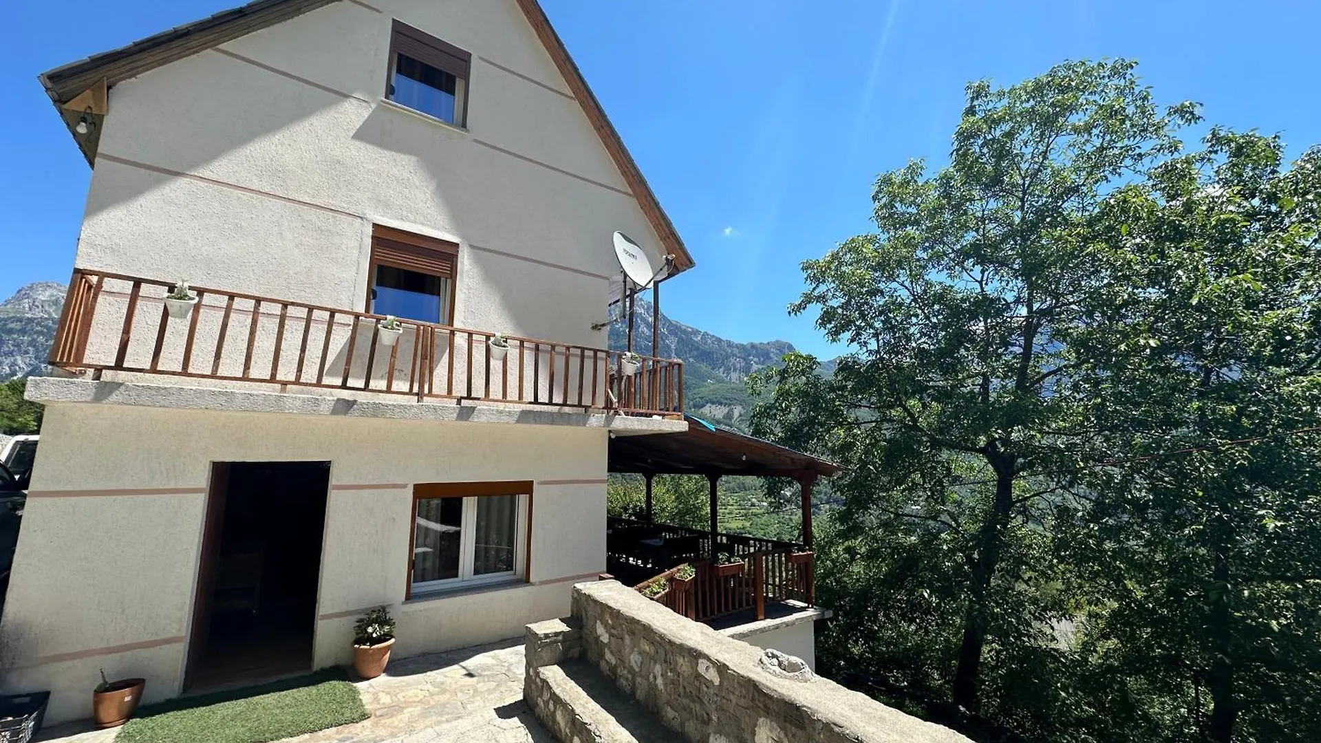 Guesthouse Kroni I Micanit Theth 0*,  Albanie